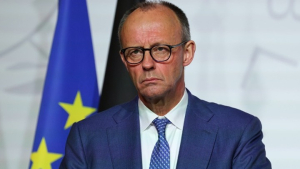 Μερτς για Ντόναλντ Τραμπ: Τι νόημα έχει να του κάνεις κριτική, αν δεν αντιδρά σε αυτήν;