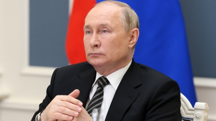 Bloomberg:Ο Πούτιν ετοιμάζει νέα επίθεση στην Ουκρανία την άνοιξη