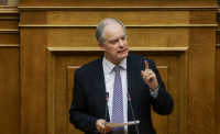 Τασούλας: Καλό θα ήταν ο ΣΥΡΙΖΑ να μην εμπλέκει τη Βουλή στην κομματική αντιπαράθεση