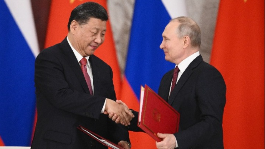Μόσχα και Πεκίνο απορρίπτουν τα περί «στρατιωτικής-πολιτικής συμμαχίας»