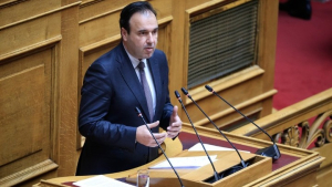 Βουλή: Υπερψηφίστηκε το νομοσχέδιο για την ίδρυση ελληνικού εργοστασίου Tεχνητής Nοημοσύνης