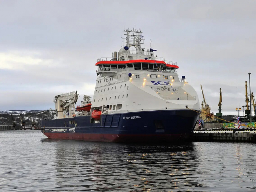 Μ. Βρετανία: «Μπλόκο» στα ρωσικά πλοία