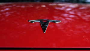Tesla: Ετοιμάζει μικρό και οικονομικά προσιτό μοντέλο, με αρχική τιμή κοντά στις 25.000 ευρώ
