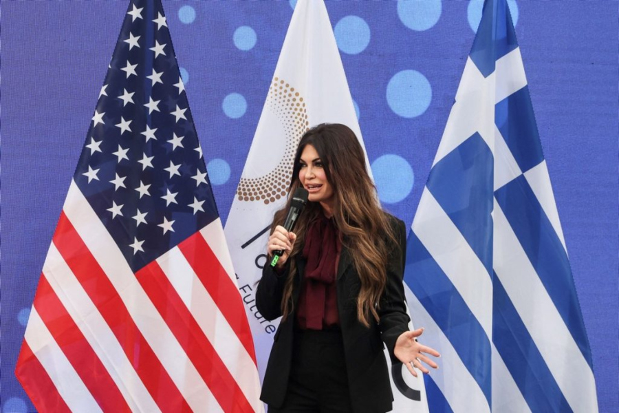 Ο Λευκός Οίκος ζήτησε την παραίτηση της Κίμπερλι Γκίλφοϊλ - «Περήφανη για όσα πετύχαμε, ευγνωμονώ τον Τραμπ»