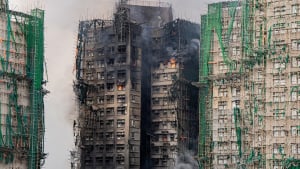 Χονγκ Κονγκ: Στους 128 οι νεκροί από την πυρκαγιά σε συγκρότημα ουρανοξυστών