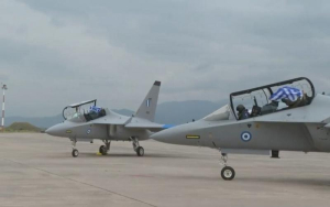 Πτώση εκπαιδευτικού αεροπλάνου της Πολεμικής Αεροπορίας στην Καλαμάτα