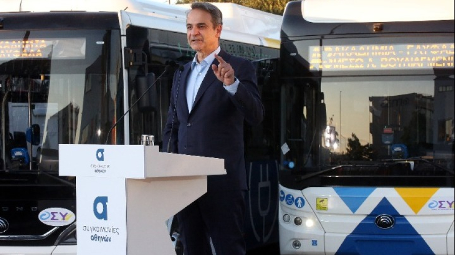 Μητσοτάκης: «Νέα λεωφορεία, νέοι συρμοί και συλλογικές συμβάσεις στις συγκοινωνίες» - «Το είπαμε, το κάναμε»