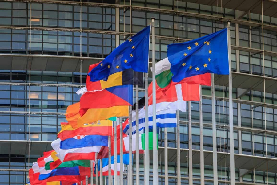 Συγχωνεύσεις: Η Επιτροπή εγκρίνει τη δημιουργία κοινοπραξίας από τις Masdar, Taaleri Energia, Kyoto και Autohellas