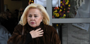 Μπέσσυ Αργυράκη: Μας ειδοποίησαν ότι κάηκε το εξοχικό μας σπίτι (vid)