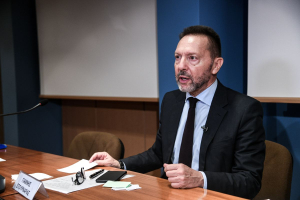 Στουρνάρας προς τράπεζες: «Προετοιμαστείτε για ένα πιο δυσμενές περιβάλλον»