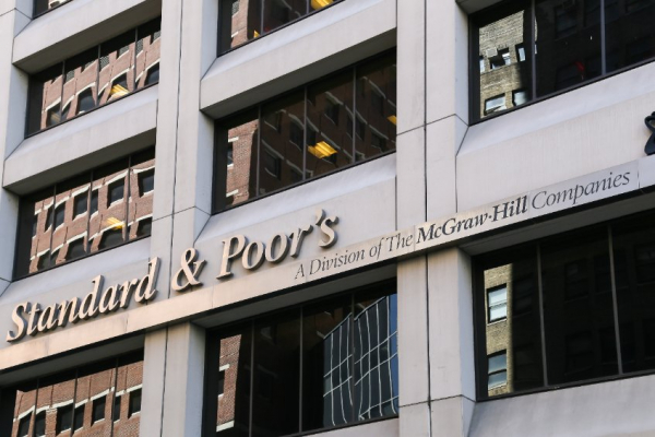 S&amp;P: Αναβάθμισε τις προοπτικές των Alpha Bank, Eurobank και Εθνικής