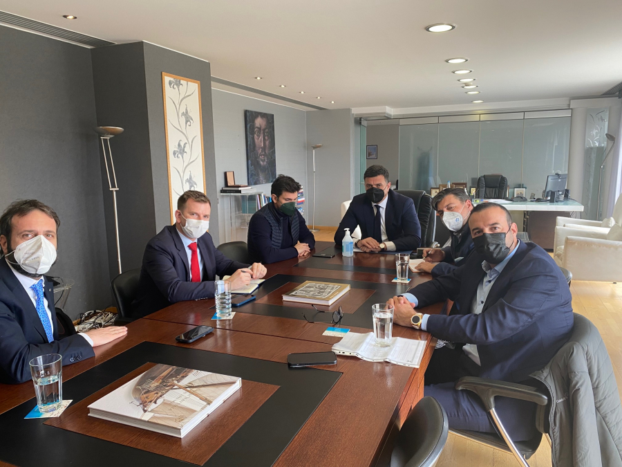 Κικίλιας με στελέχη της Royal Caribbean Group: Η επανεκκίνηση της χειμερινής κρουαζιέρας στην Ελλάδα στο επίκεντρο