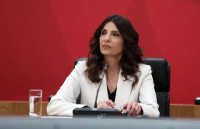 Τσαπανίδου: Η Κύπρος μηδενίζει τον ΦΠΑ σε βασικά τρόφιμα, ο Κ. Μητσοτάκης επιμένει