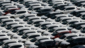 Αυτοκινητοβιομηχανίες: Η έλλειψη ημιαγωγών καθυστερεί τις παραδόσεις και μειώνει τα ποσά διαφήμισης