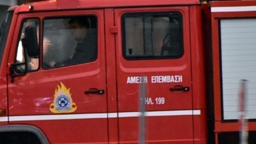 Φωτιά στις εγκαταστάσεις του Αθήνα 9,84 στην Τεχνόπολη στο Γκάζι
