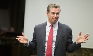 Παπαλεξόπουλος: «Δεν έχουμε αποτελεσματικά λειτουργούσα αγορά ενέργειας»