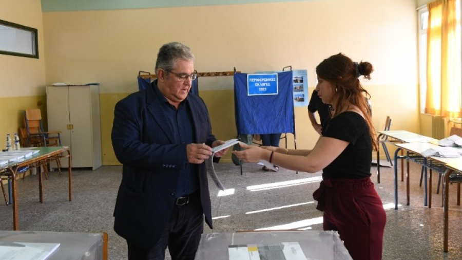 Κουτσούμπας: Ψήφος στο ψηφοδέλτιο της "Λαϊκής Συσπείρωσης" με το γαρύφαλλο