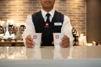 Η Celestyal εγκαινίασε σε συνεργασία με την illy ένα νέο καφέ μπάρ εντός του πλοίου της