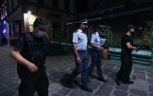 Πρόστιμα €133.700 και 15νθήμερη αναστολή λειτουργίας σε 3 επιχειρήσεις για παράβαση των μέτρων κατά του κορονοϊού