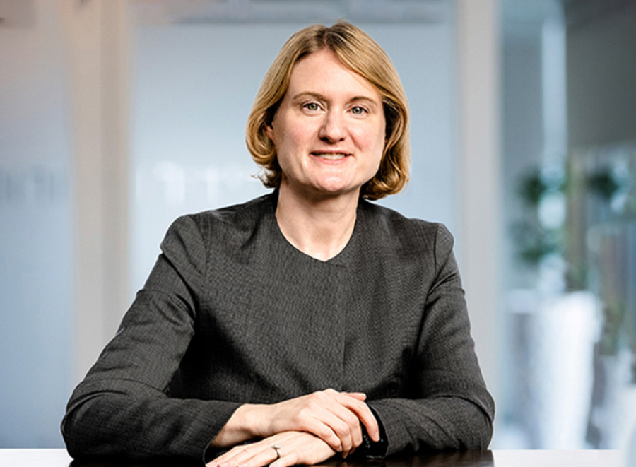 Oracle: Νέα CFO η Hilary Maxson