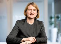 Oracle: Νέα CFO η Hilary Maxson