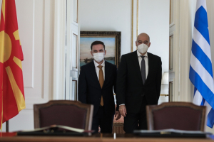 Σε ανοδική πορεία οι σχέσεις Αθήνας - Σκοπίων εκτίμησαν οι Δένδιας και Οσμάνι