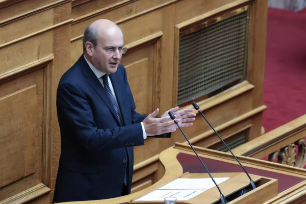 Κ. Χατζηδάκης: Είναι άραγε και ο Economist μέρος της διεθνούς συνομωσίας υπέρ της Ελλάδας;