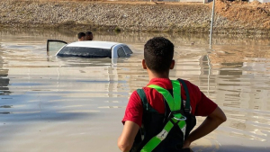 Λιβύη: Σάκους για πτώματα και συνεργεία ειδικευμένα στην ανάσυρση νεκρών ζητούν οι αρχές της Ντέρνα