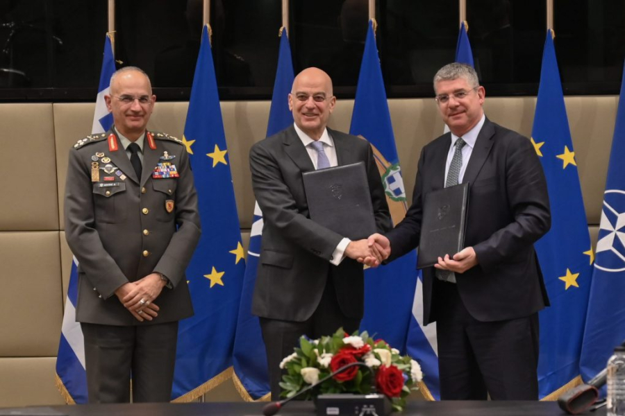 Συμφωνία ΥΠΕΘΑ–ΕΤΕπ για «πράσινα» στρατόπεδα και μείωση κόστους ενέργειας - Εξοικονόμηση €17,2 εκατ. ετησίως