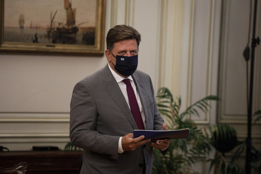 Ο Μ. Βαρβιτσιώτης θα ενημερώσει αύριο τον αρχιεπίσκοπο για την ελληνική πρόταση σχετικά με τη Διάσκεψη για το Μέλλον της Ευρώπης