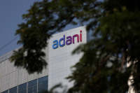 Η ινδική Adani θα επενδύσει 100 δισ. δολάρια σε data centers τεχνητής νοημοσύνης την επόμενη δεκαετία