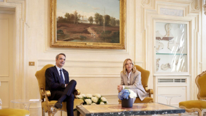 Συμφωνία με την Ιταλία για επενδύσεις 360 εκατ. ευρώ σε νέα τρένα και αμαξοστάσια