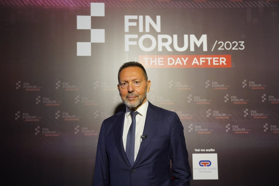 Γιάννης Στουρνάρας(ΤτΕ): Η Ελλάδα δεν είναι πια το "μαύρο πρόβατο" της Ευρωζώνης