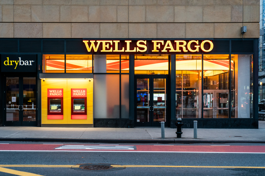Wells Fargo: Μειωμένα κατά 5,7% τα έσοδα στο δ' τρίμηνο 