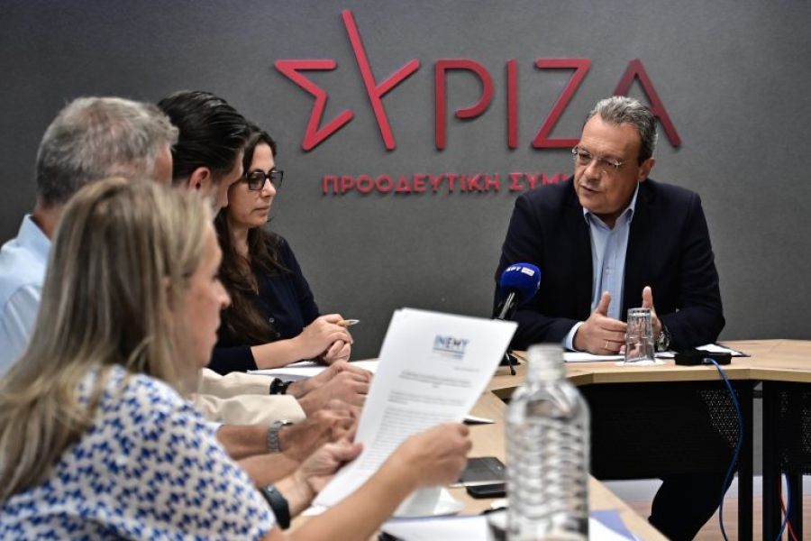 Συνάντηση Σ. Φάμελλου με την ΕΣΕΕ: Η ακρίβεια πλήττει και το εμπόριο και τα νοικοκυριά