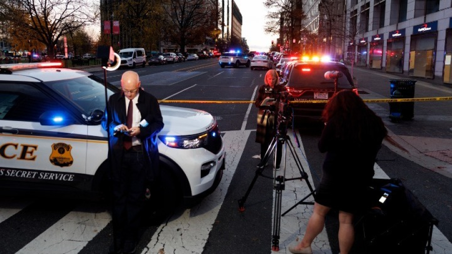 Πυροβολισμοί κοντά στον Λευκό Οίκο - Τραυματίες δύο άνδρες της Εθνοφρουράς - Τραμπ: «Τρομοκρατική ενέργεια»