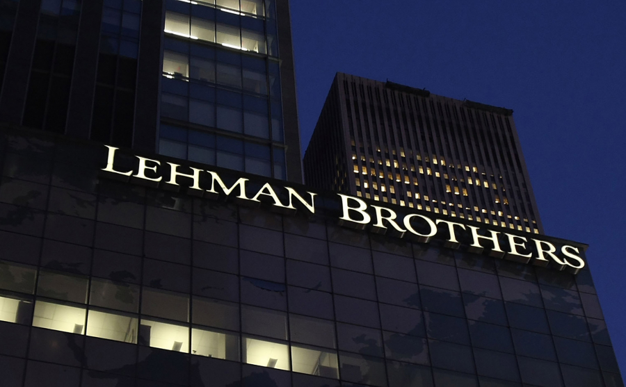 SWIFT: Ο αποκλεισμός της Ρωσίας και οι φόβοι για νέα Lehman Brothers