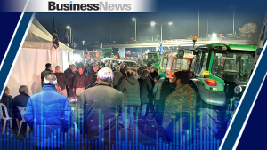 Οι αγρότες κλιμακώνουν τις κινητοποιήσεις με νέα μπλόκα: «Θα κάνουμε Χριστούγεννα στον δρόμο»