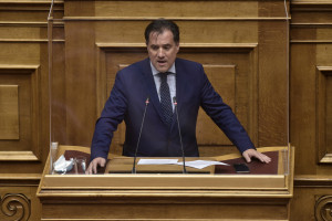 Γεωργιάδης: Η επιτροπή ανησυχεί για τα εμπορικά κέντρα