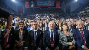 Τουρκία: Ο Οζγκιούρ Οζέλ, νέος πρόεδρος του Ρεπουμπλικανικού Λαϊκού Κόμματος