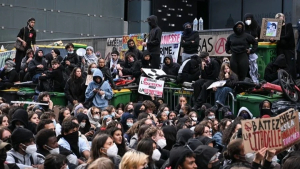 Κινητοποιήσεις μαθητών στη Γαλλία: Ο ΟΗΕ εκφράζει "ανησυχία" για τα περιστατικά βίας