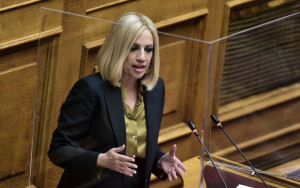 Γεννηματά: Καταργείται το οκτάωρο στην πράξη - Ανεξέλεγκτη η βαριά εγκληματικότητα