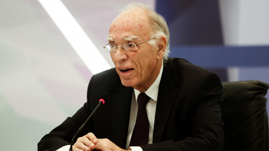 Διασωληνώθηκε ξανά ο Βασίλης Λεβέντης