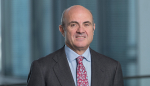 Συνέντευξη Luis de Guindos (αντιπρόεδρος ΕΚΤ) για απόσυρση μέτρων, συγχωνεύσεις τραπεζών και φούσκα ακινήτων