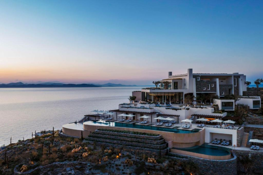 Συμφωνία Κοπελούζου - Καμπουρίδη για τη διευθέτηση εκκρεμοτήτων στο One&amp;Only στη Τζια