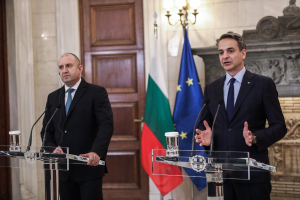 Συνάντηση Μητσοτάκη - Ράντεφ: Η στρατηγική συνεργασία Ελλάδας - Βουλγαρίας στον τομέα της ενέργειας στο επίκεντρο