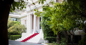 Άρση Lockdown: Ποιος ο σχεδιασμός της κυβέρνησης για το τι θα ανοίξει μέχρι το Πάσχα