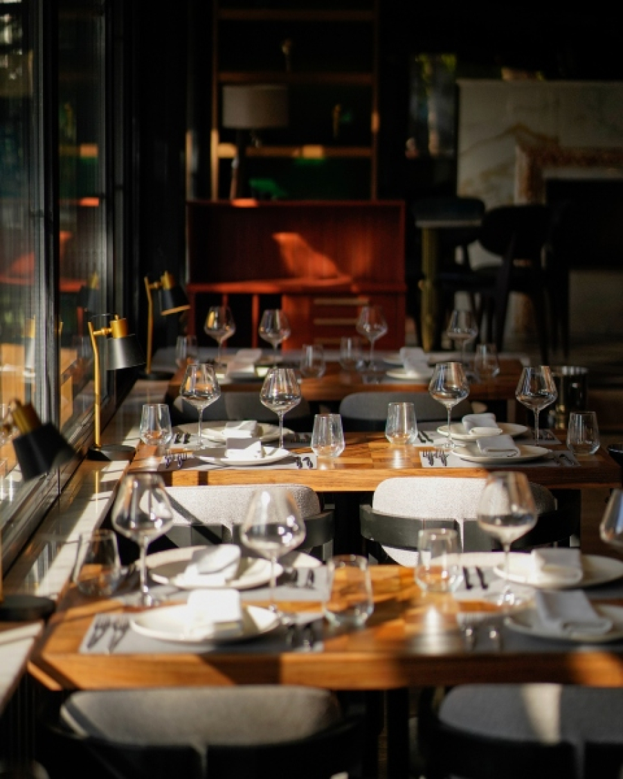 Greek Sunday στο εστιατόριο Papagalos: Η πιο όμορφη εκδοχή της Κυριακής