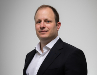 O CEO της Nova, Γιώργος Λάμπρου στο 11ο Οικονομικό Φόρουμ των Δελφών