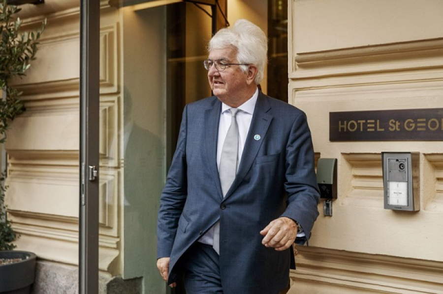 Χόλζμαν (ΕΚΤ): Παραμένει το ενδεχόμενο αύξησης των επιτοκίων κατά 0,50%